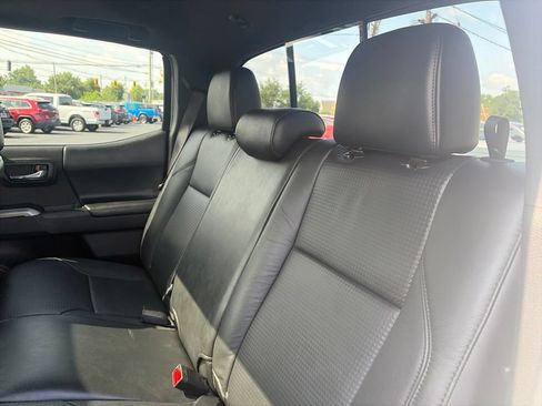 Used 2021 Toyota Tacoma Limited w/ Nightshade Package AWD/4WD image 28