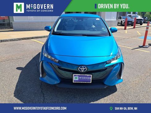 Used 2017 Toyota Prius Prime Plus FWD image 8