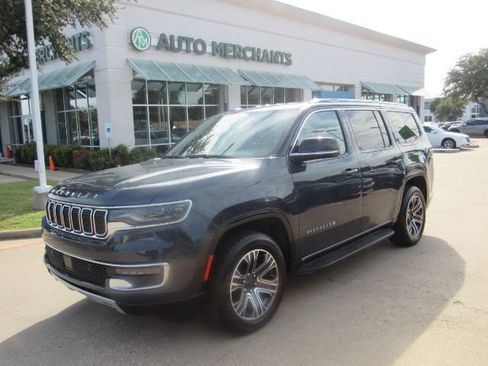 Used 2024 Jeep Wagoneer Series II w/ Flexible Seating Group image 1