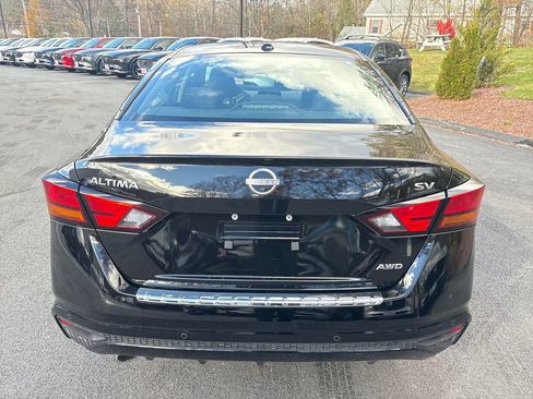 Used 2023 Nissan Altima 2.5 SV image 4