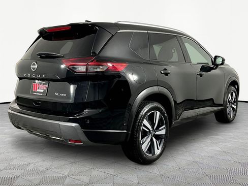 Certified 2026 Nissan Rogue SL AWD/4WD image 6