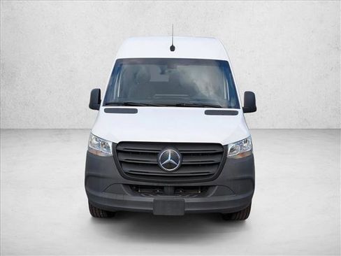 Used 2024 Mercedes-Benz eSprinter 170 Cargo image 2