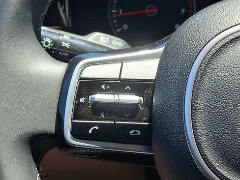 Certified 2023 Kia Sorento S FWD image 22