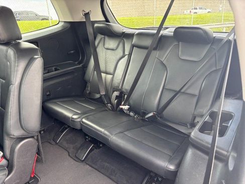 Used 2022 Kia Telluride EX w/ EX Premium Package FWD image 13