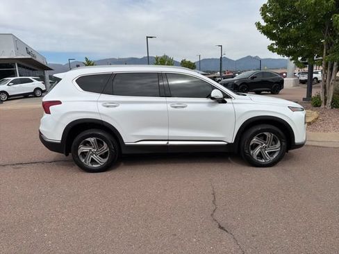 Used 2022 Hyundai Santa Fe SEL w/ Convenience + Premium Package AWD/4WD image 11