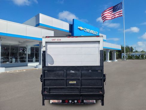 Used 2024 Ford E-350 and Econoline 350 Super Duty w/ Driver's Safety Package image 5