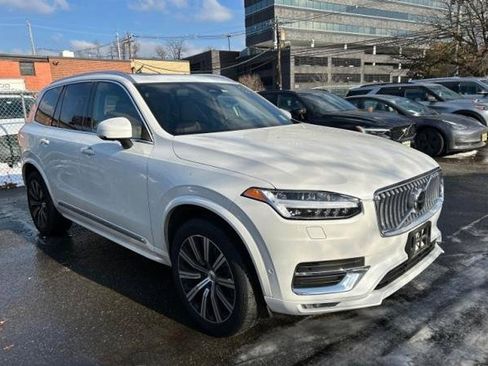 Certified 2023 Volvo XC90 B6 Plus w/ Protection Package Premier image 3