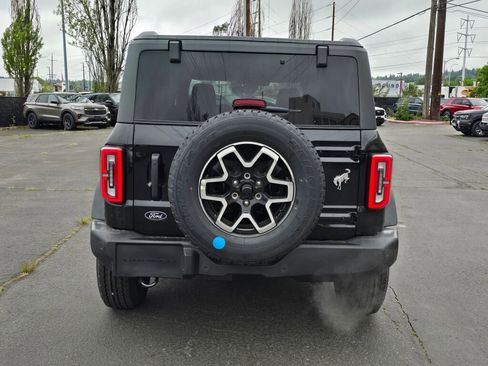 New 2026 Ford Bronco Outer Banks AWD/4WD image 4