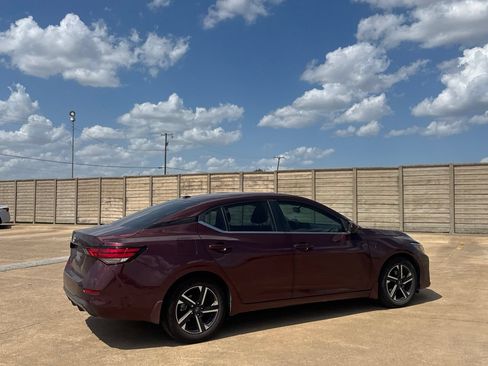 Certified 2025 Nissan Sentra SV FWD image 23
