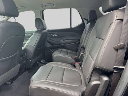 Used 2020 Chevrolet Traverse LT w/ LT Premium Package AWD/4WD image 15