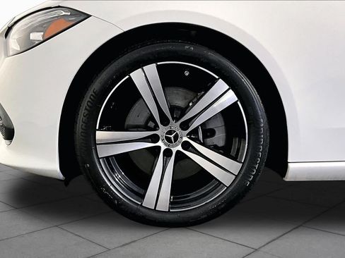 Used 2023 Mercedes-Benz C 300 4MATIC Sedan image 11