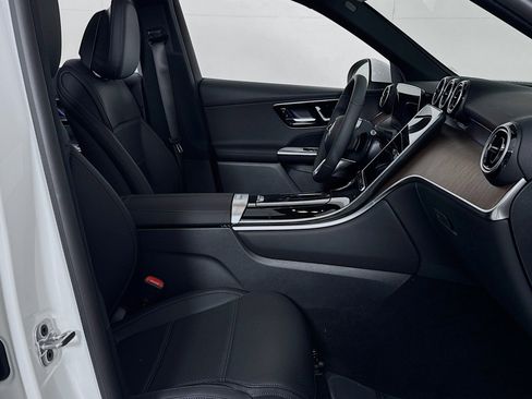New 2026 Mercedes-Benz GLC 300 image 6