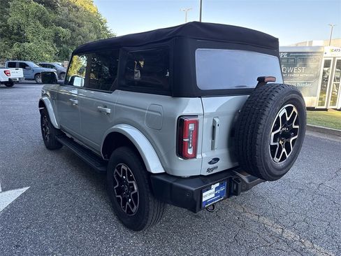 Used 2024 Ford Bronco Outer Banks image 5