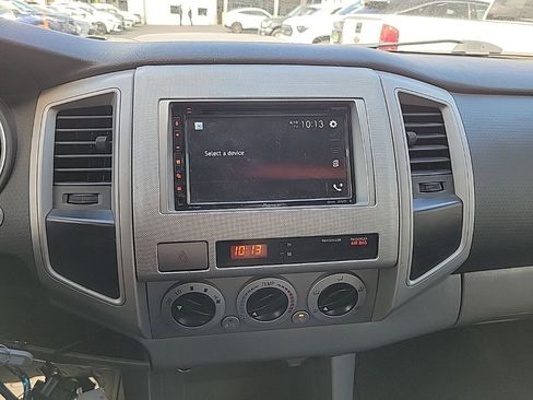 Used 2009 Toyota Tacoma PreRunner image 15