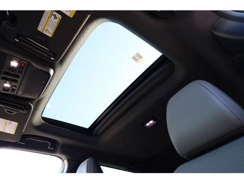 New 2026 Subaru Outback Limited AWD/4WD image 36