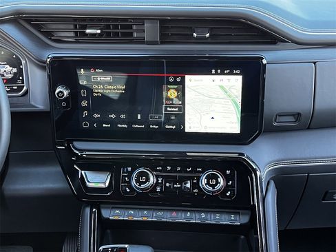 Used 2024 GMC Sierra 1500 AT4X image 15