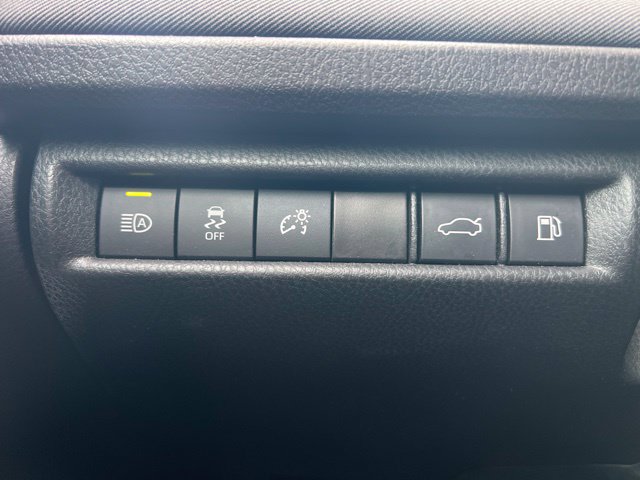 Used 2025 Toyota Camry LE FWD image 21