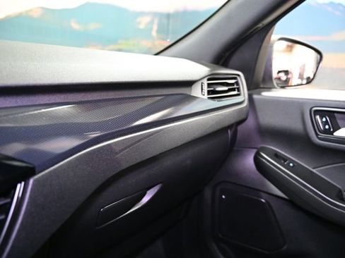 Used 2025 Ford Escape ST-Line image 33