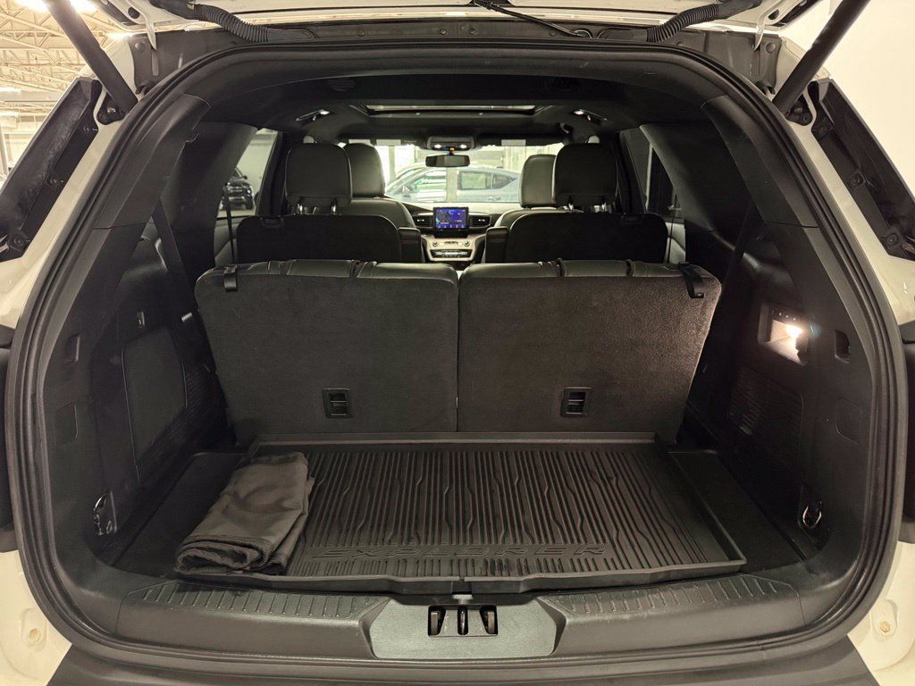 Used 2023 Ford Explorer Timberline w/ Timberline Technology Package AWD/4WD image 16