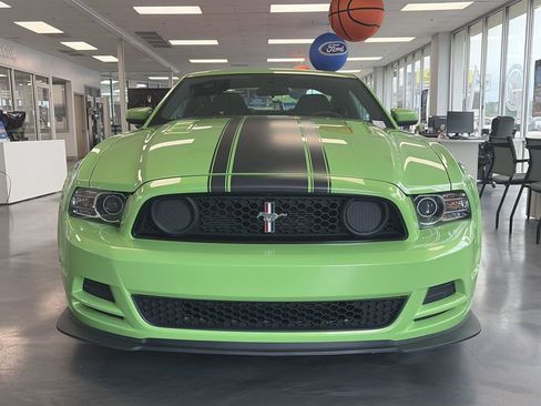 Used 2013 Ford Mustang Boss 302 w/ Boss 302 Accessory Pkg RWD image 10