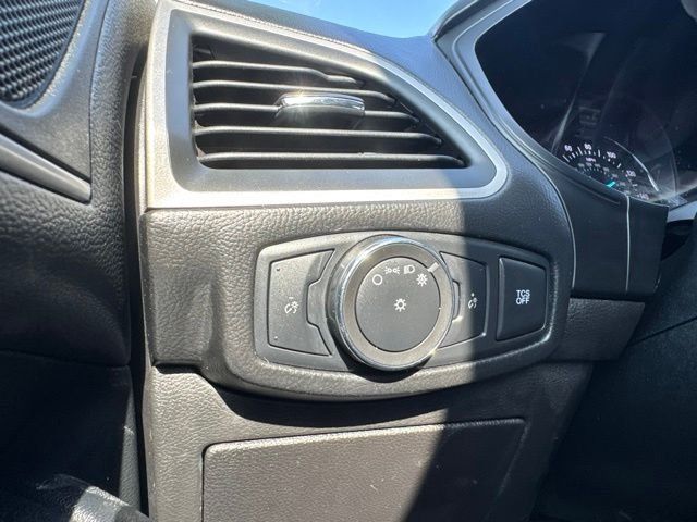 Used 2022 Ford Edge SEL AWD/4WD image 23