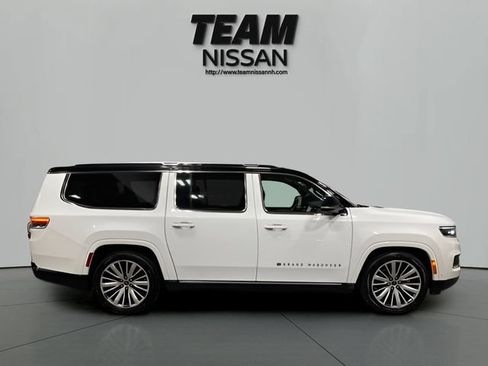 Used 2024 Jeep Grand Wagoneer L Series III AWD/4WD image 8