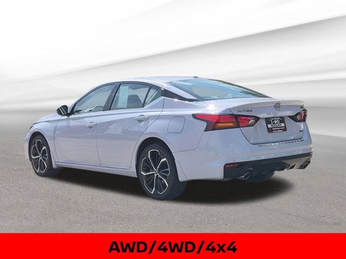 Certified 2023 Nissan Altima 2.5 SR w/ SR Premium Package AWD/4WD image 11