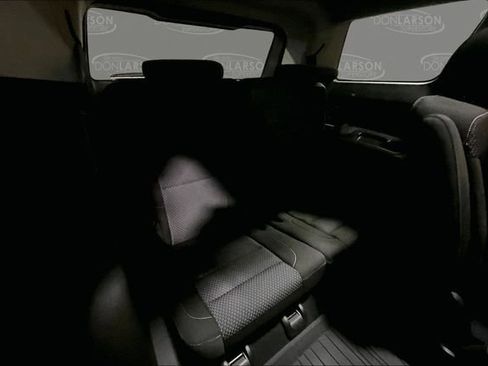 Used 2023 GMC Acadia SLE w/ Driver Convenience Package image 34