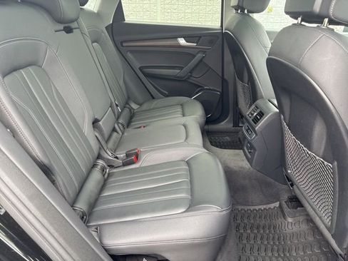 Used 2023 Audi Q5 2.0T Premium w/ Convenience Package AWD/4WD image 14