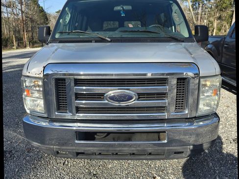Used 2009 Ford E-350 and Econoline 350 XL image 2