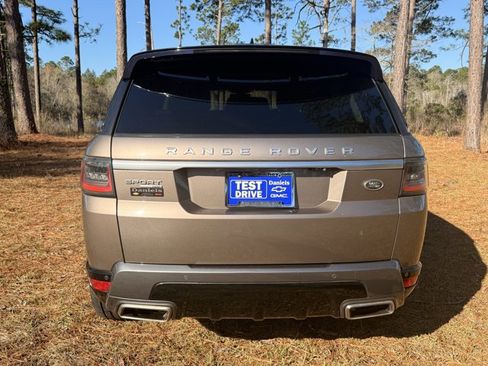 Used 2018 Land Rover Range Rover Sport HSE image 4