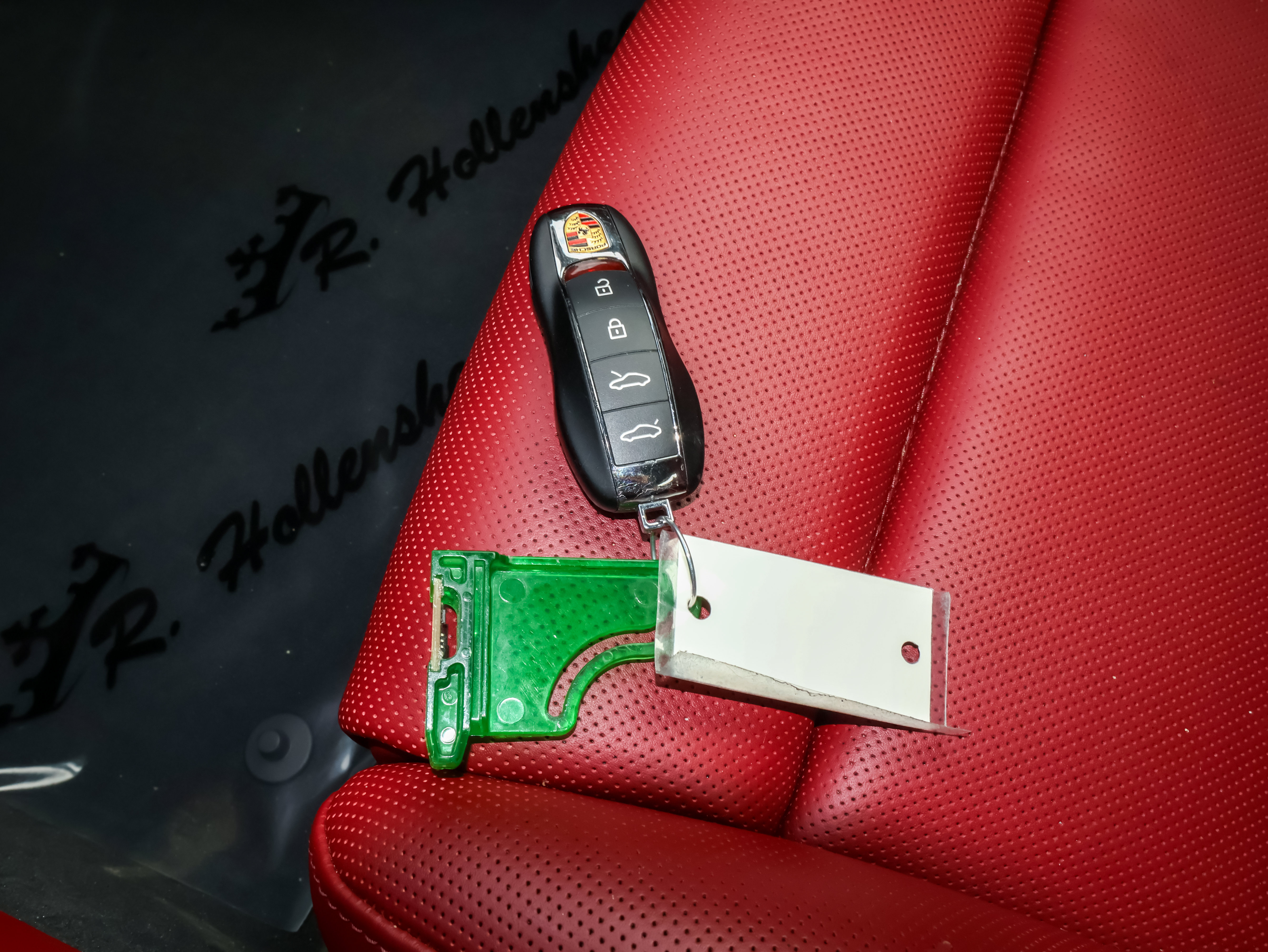 Used 2024 Porsche 718 Boxster GTS RWD image 34
