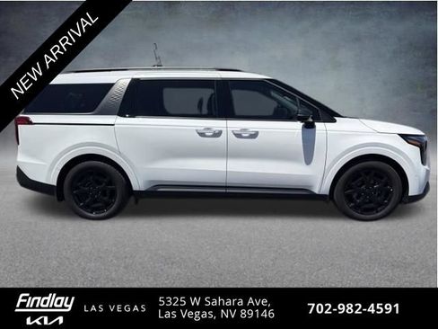 Certified 2026 Kia Carnival SX w/ SX Dark Edition Package FWD image 4