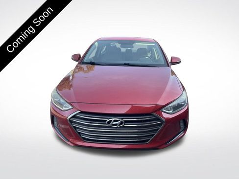 Used 2017 Hyundai Elantra Limited FWD image 2