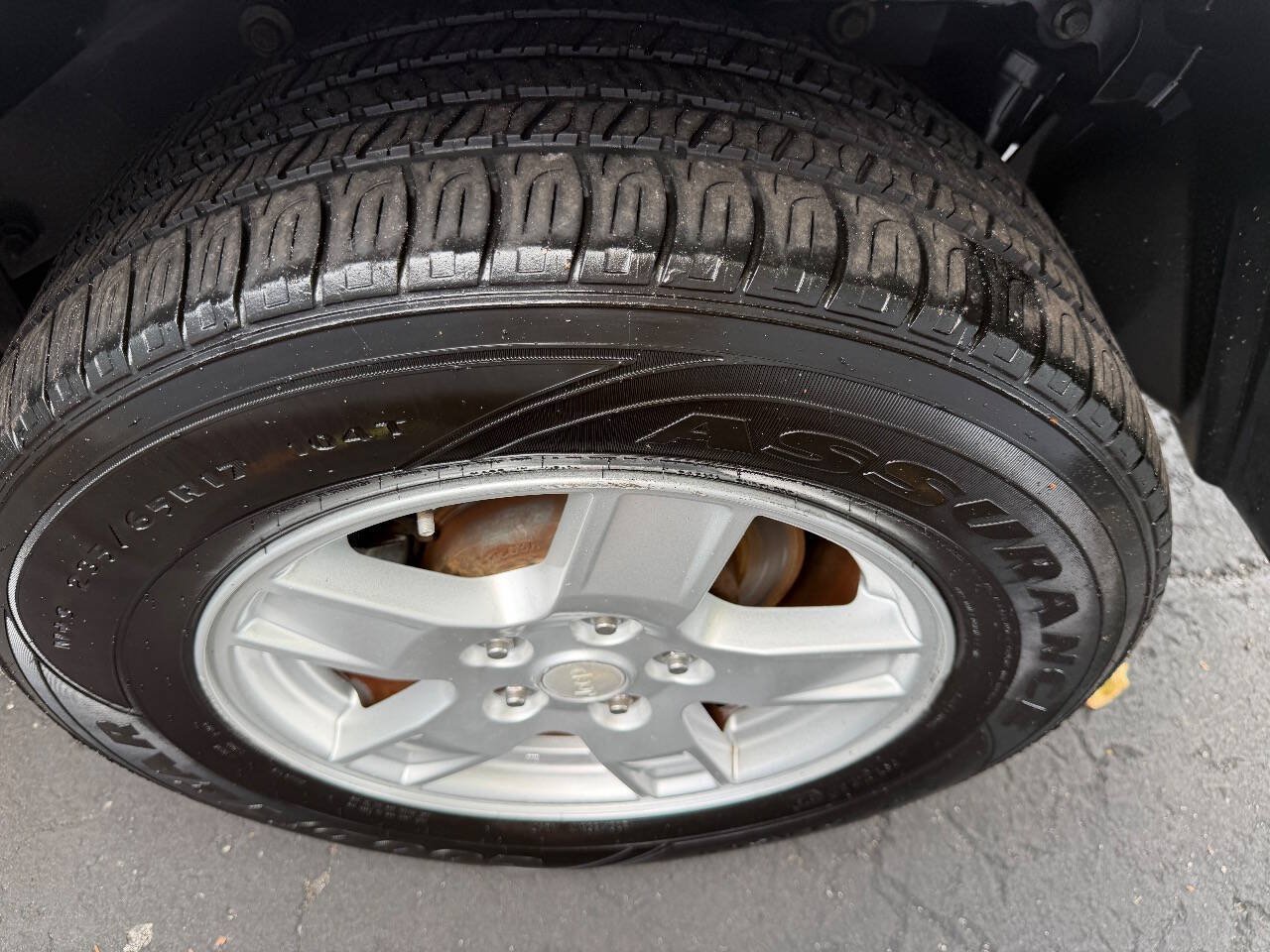 Used 2006 Jeep Grand Cherokee Laredo RWD image 13