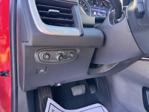 Used 2022 GMC Terrain SLT w/ Infotainment Package II image 12