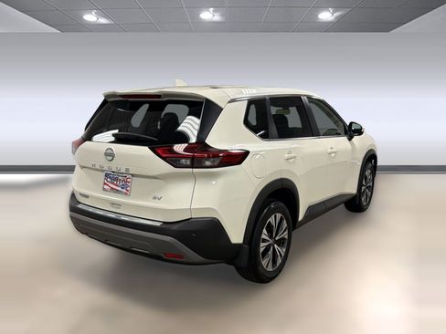 Used 2023 Nissan Rogue SV FWD image 8