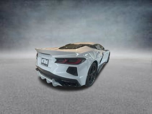 Used 2022 Chevrolet Corvette Stingray Coupe w/ Z51 Performance Package RWD image 10