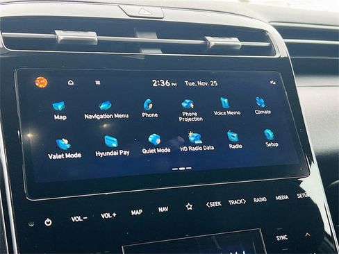 Used 2023 Hyundai Santa Cruz SEL Premium image 15