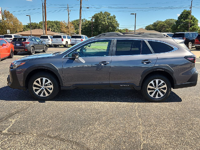 Certified 2025 Subaru Outback Premium AWD/4WD image 2