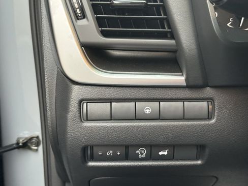 New 2026 Nissan Rogue SV AWD/4WD image 10