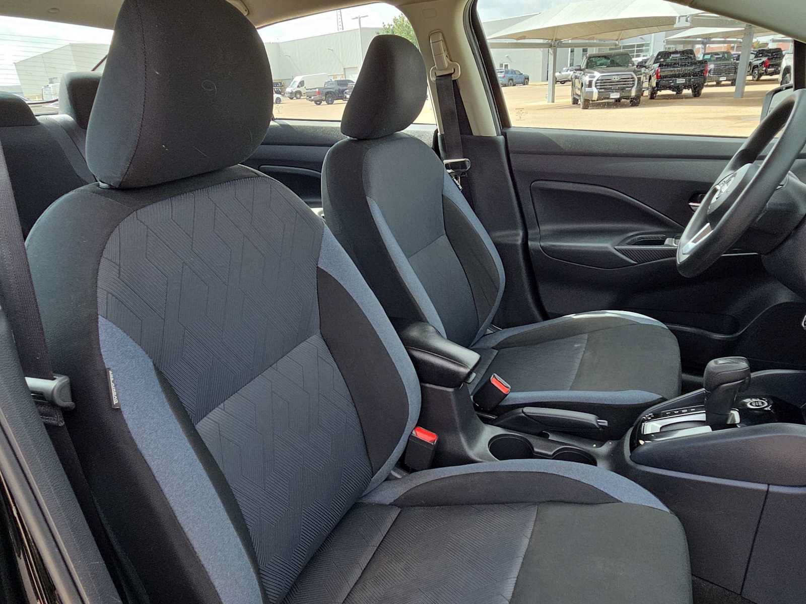 Used 2024 Nissan Versa SV FWD image 17