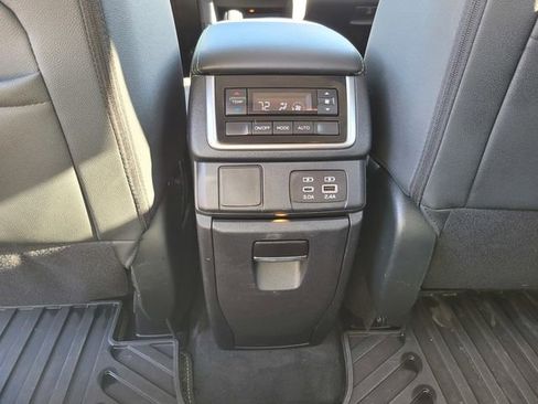 Used 2023 Subaru Ascent Onyx Edition image 15