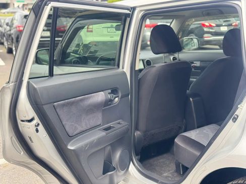Used 2012 Scion xB FWD image 22