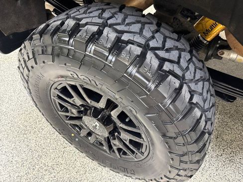 Used 2024 Chevrolet Silverado 2500 ZR2 w/ Technology Package image 80