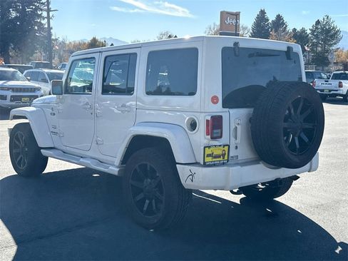 Used 2016 Jeep Wrangler Unlimited Sahara w/ Connectivity Group image 3