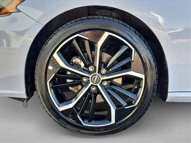Used 2024 Nissan Altima 2.5 SR FWD image 22