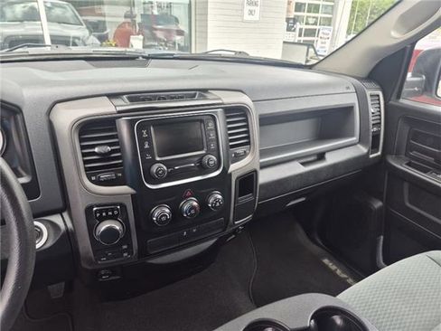 Used 2018 RAM 1500 Express w/ Express Value Package AWD/4WD image 2