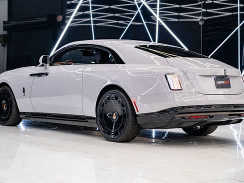 Used 2025 Rolls-Royce Spectre Black Badge w/ Spectre Enhancement Package AWD/4WD image 29