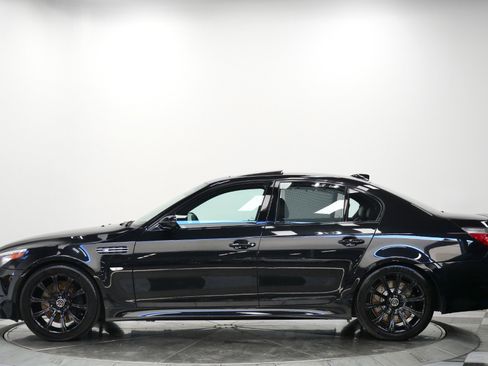Used 2006 BMW M5 RWD image 6